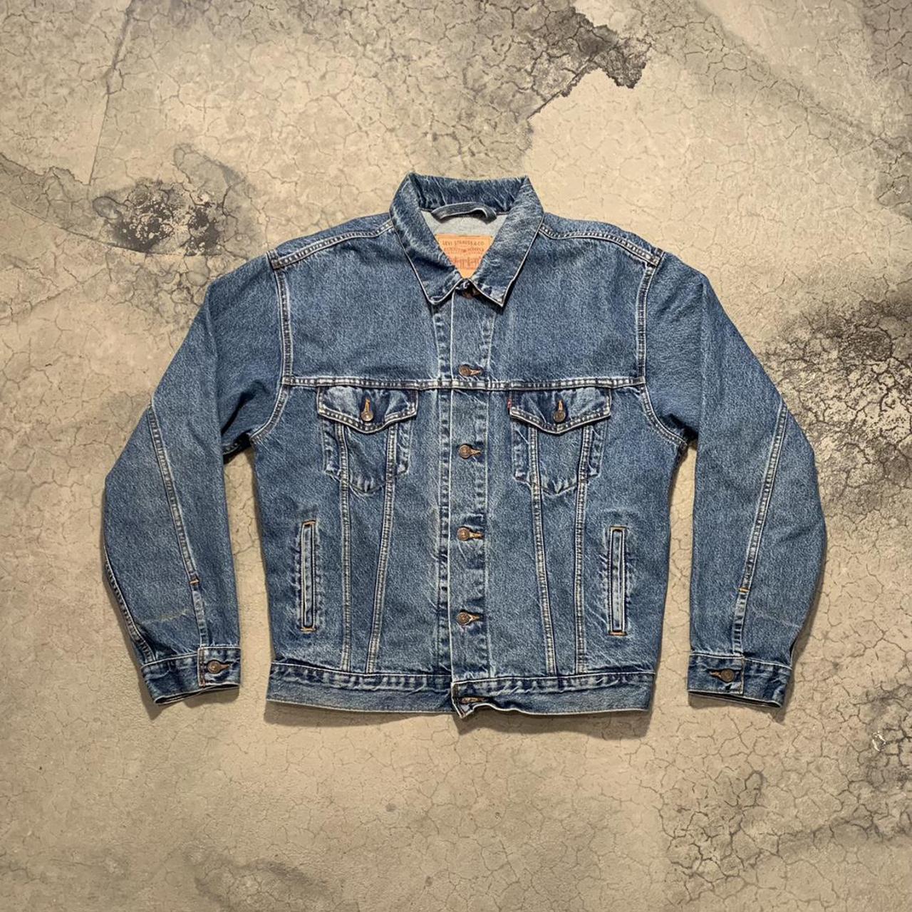 Vintage early 90s Levi’s denim jacket! Men’s L, made... - Depop
