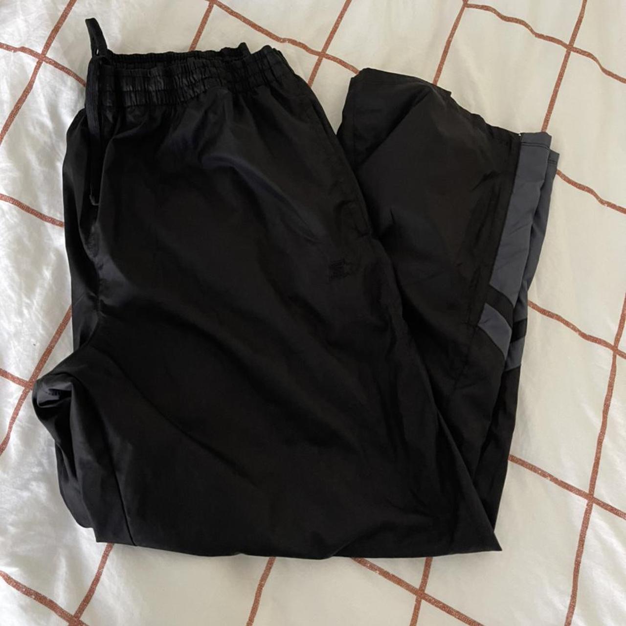 40 size track pants