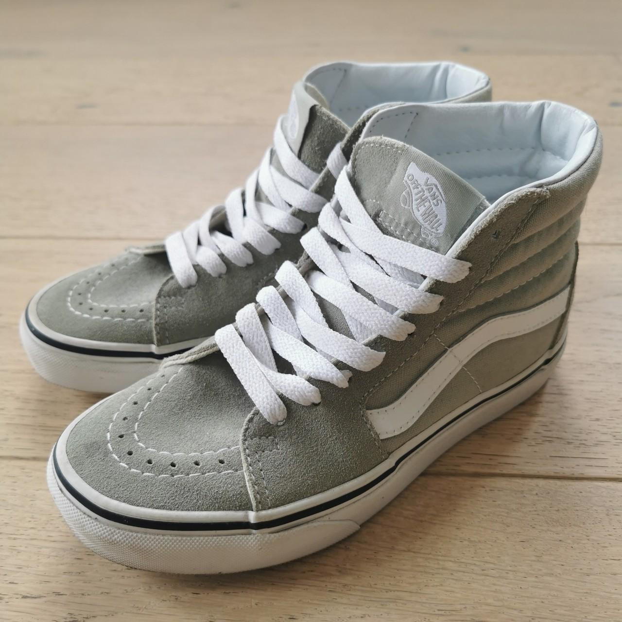 Vans Women's Green and White Trainers | Depop