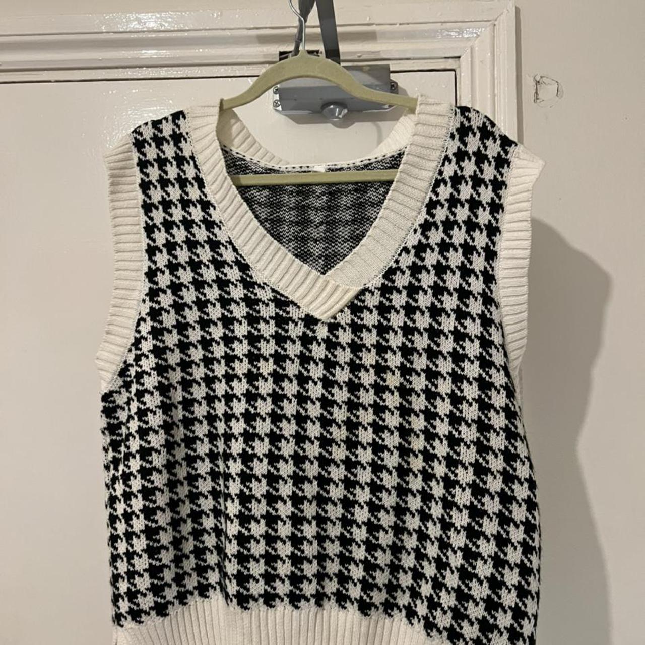 shein knitted vest, perfect condition - Depop
