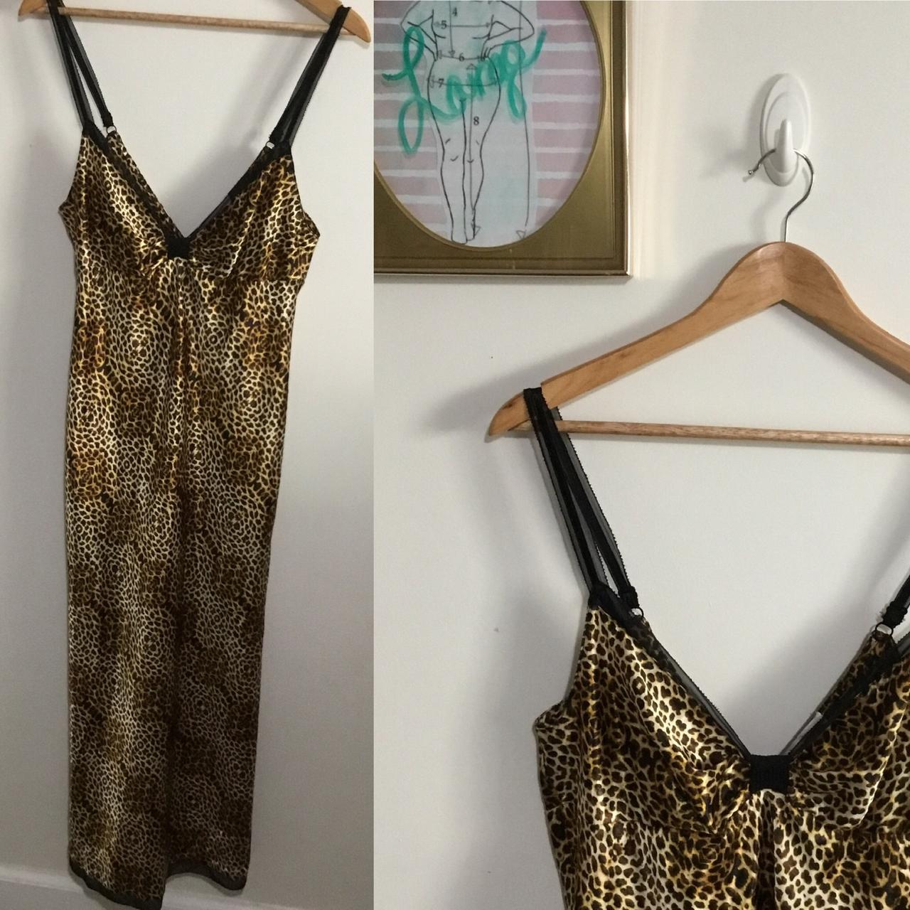 Vintage Oscar delaRenta Animal Print... - Depop