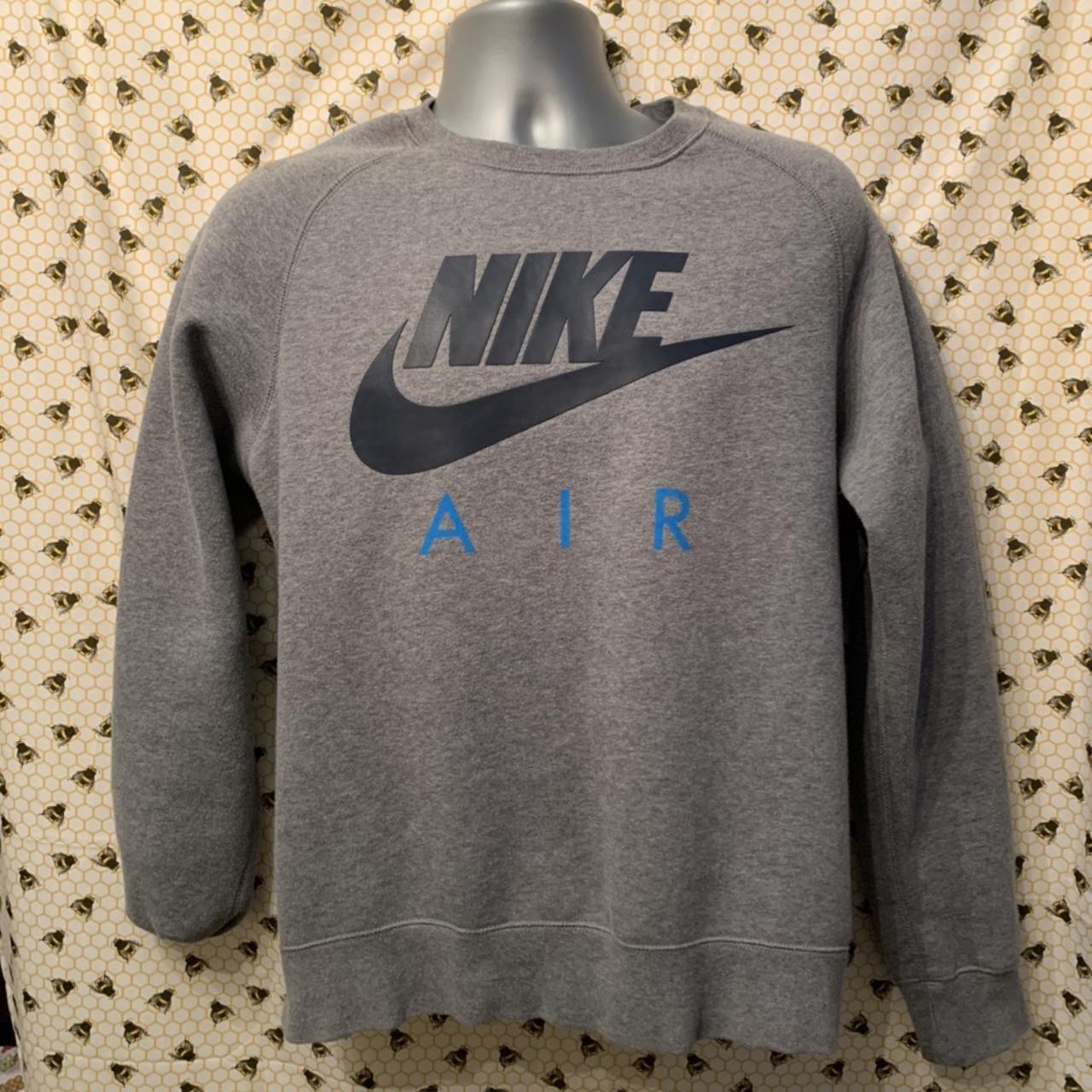 Light Grey and Blue Nike Pullover, great colour... - Depop