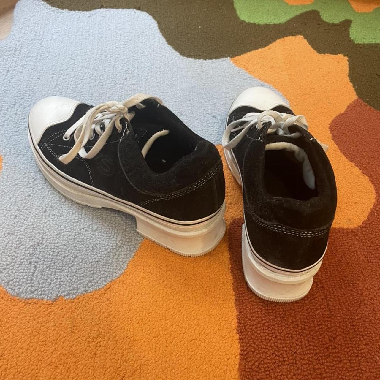 Retro Vintage Skechers Perfect condition REPOP (worn... - Depop