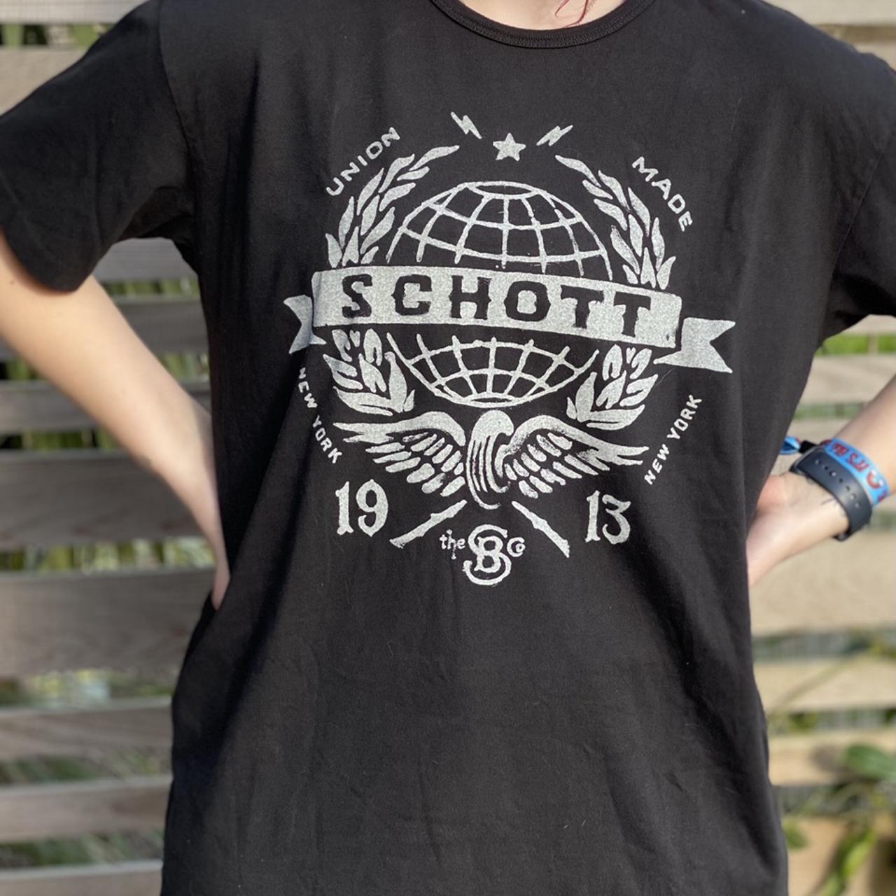 Schott Men's Grey T-shirt
