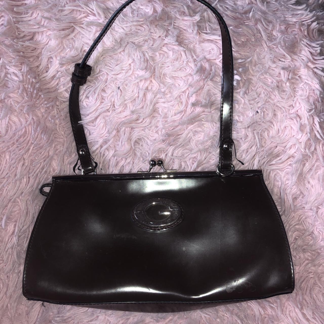 Small Leather 'Guess' Black & Cream Shoulder Bag Purse – LIVING IN  RETROGRADE ™