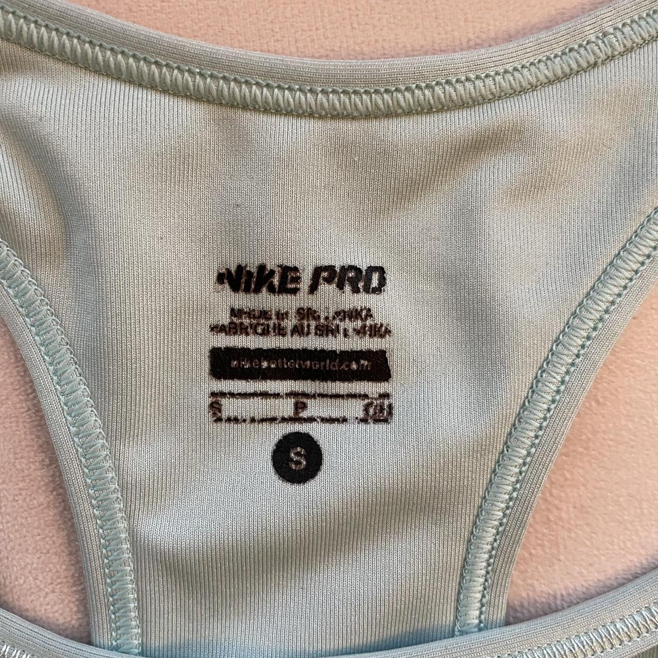 Nike pro sports bra from circa 2014. Matching shorts... Depop