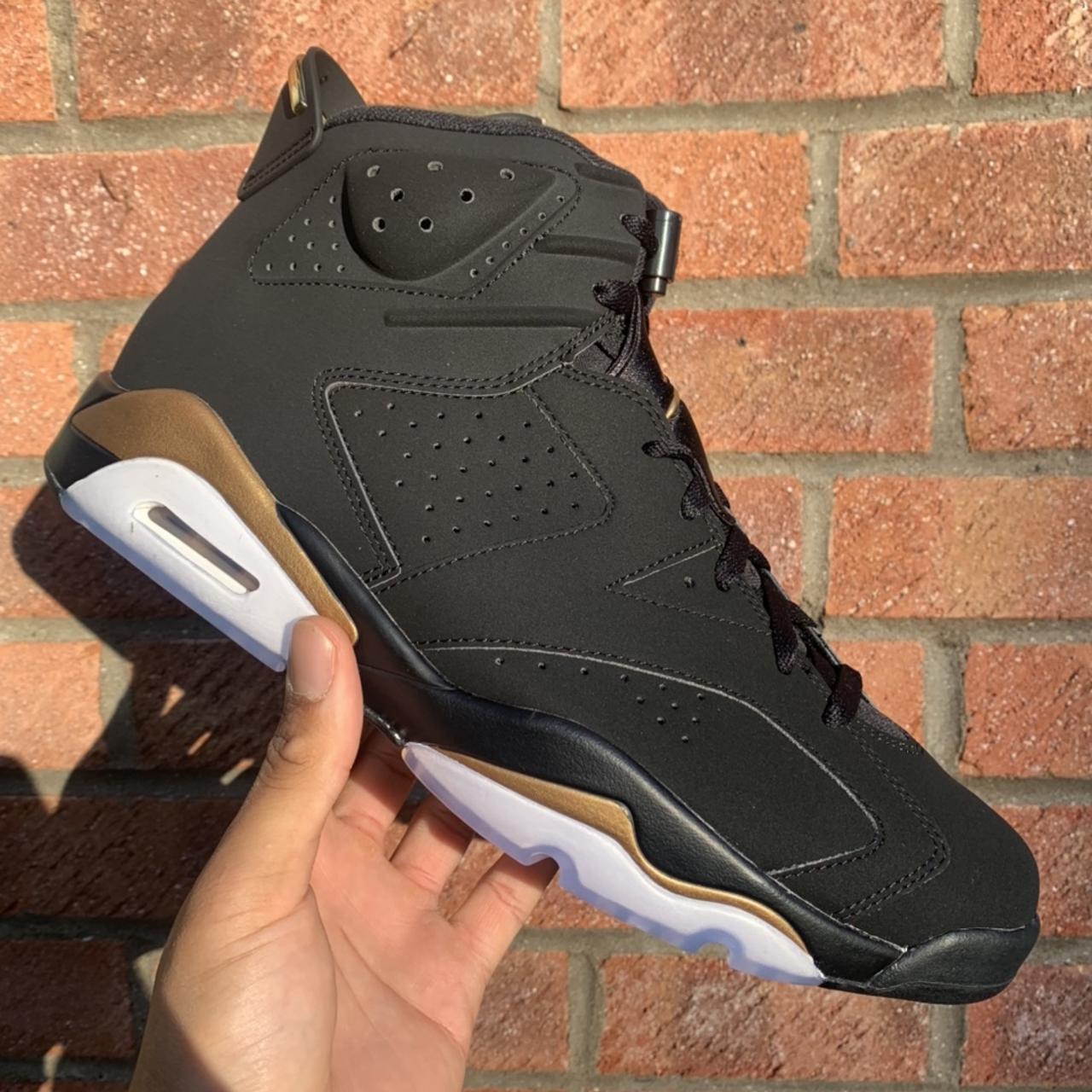 Jordan 6 retro sales black and gold