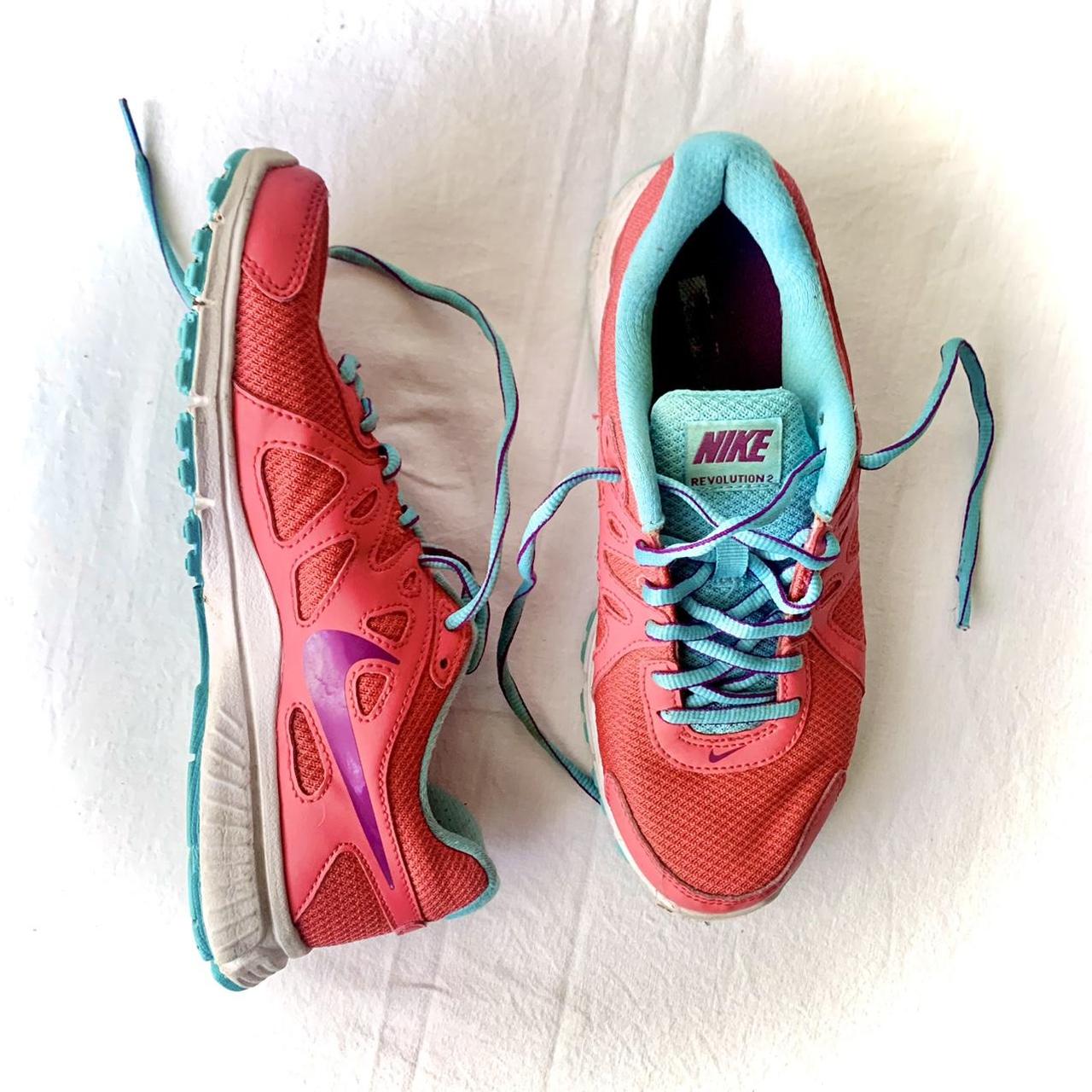 nike black pink blue