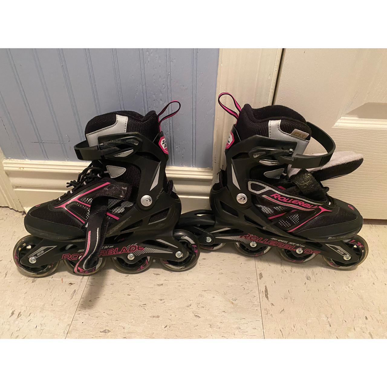 Product Image 1 - Women’s Rollerblades Pink/Black 

- LIGHTLY