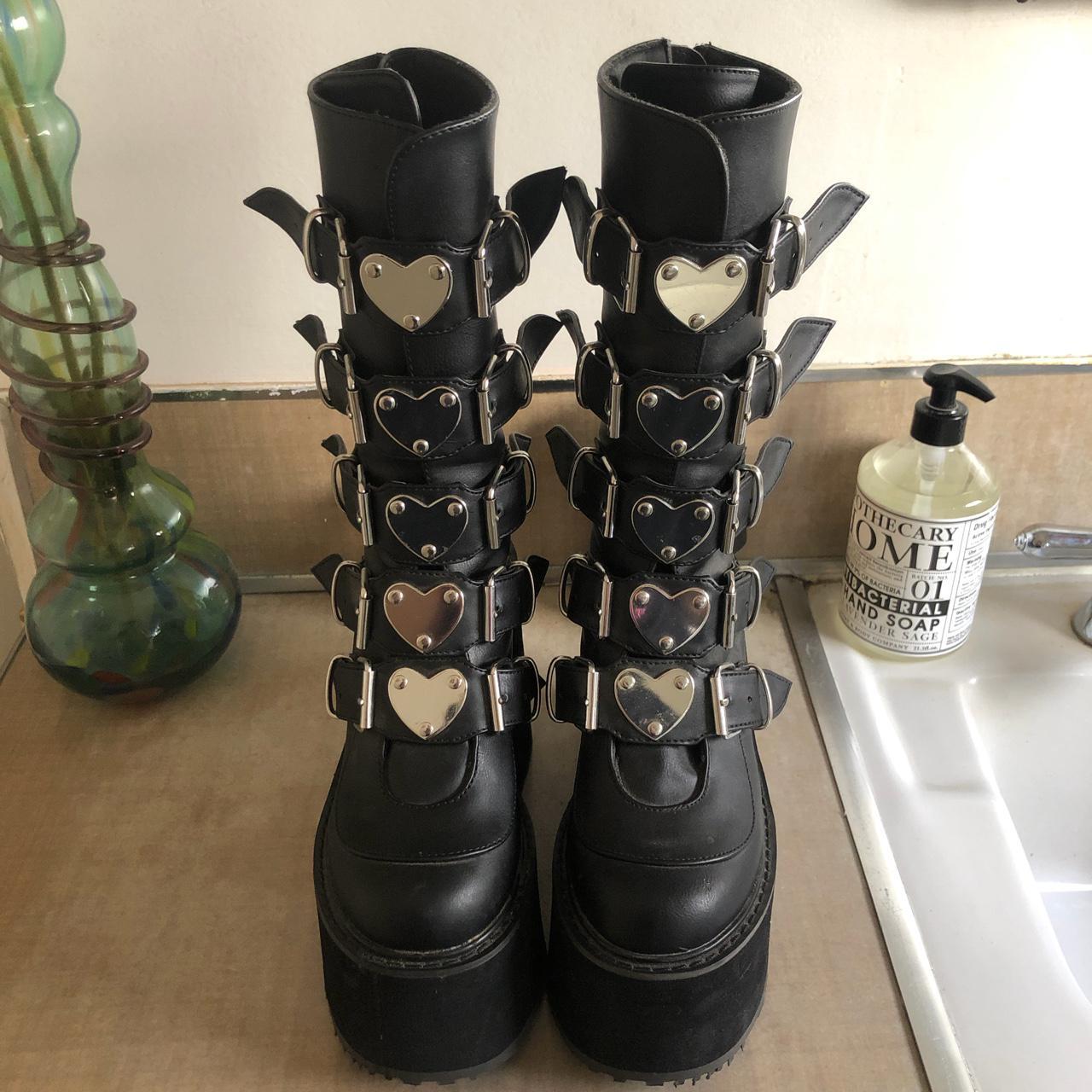 swing 230 black heart platform boot