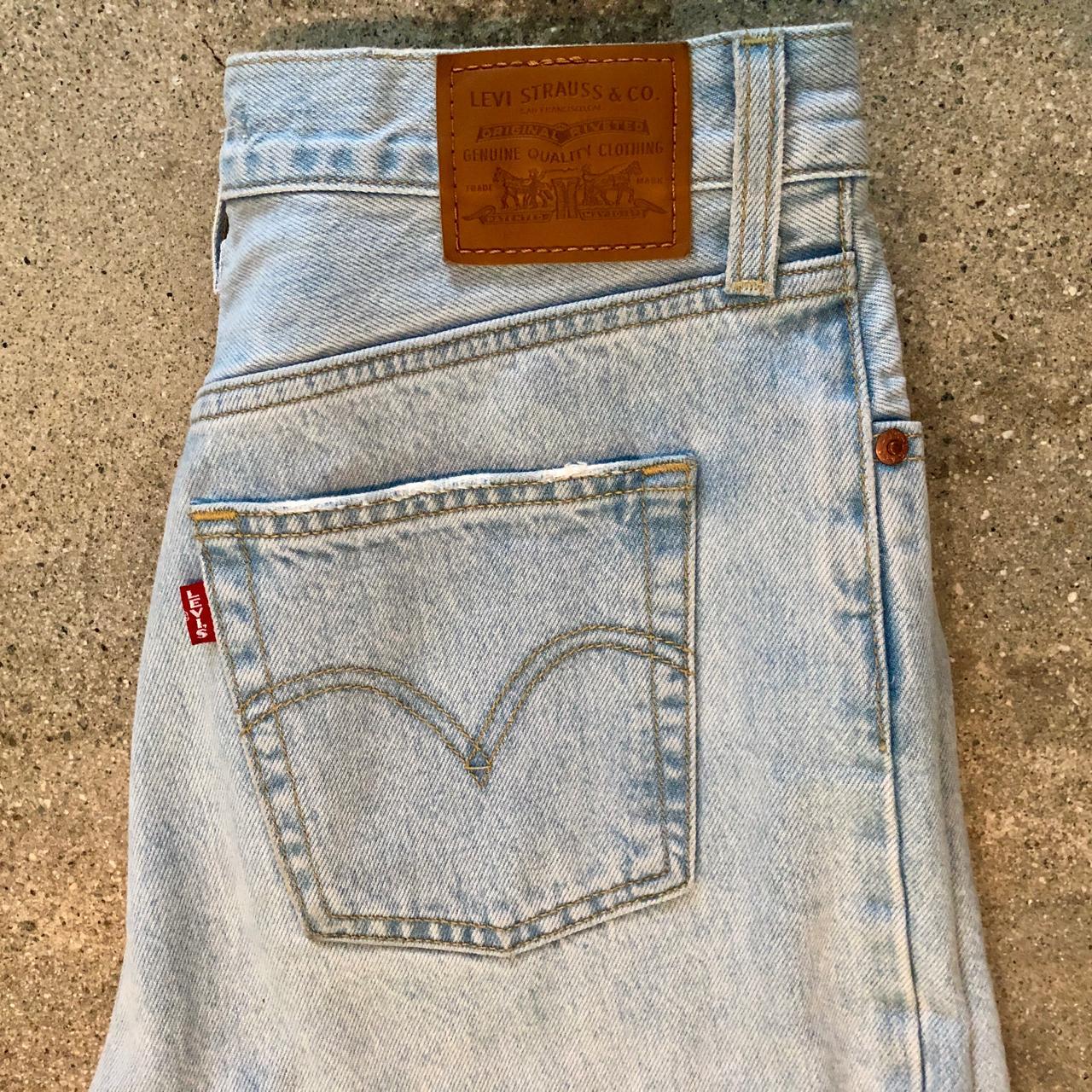 Levi's Ribcage straight ankle jeans in Ojai Shore.... - Depop