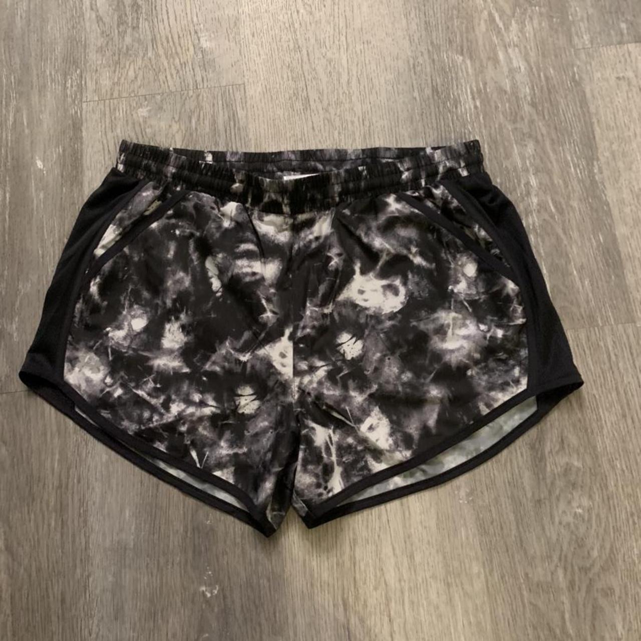 Under Armour Women's Black and Grey Shorts | Depop