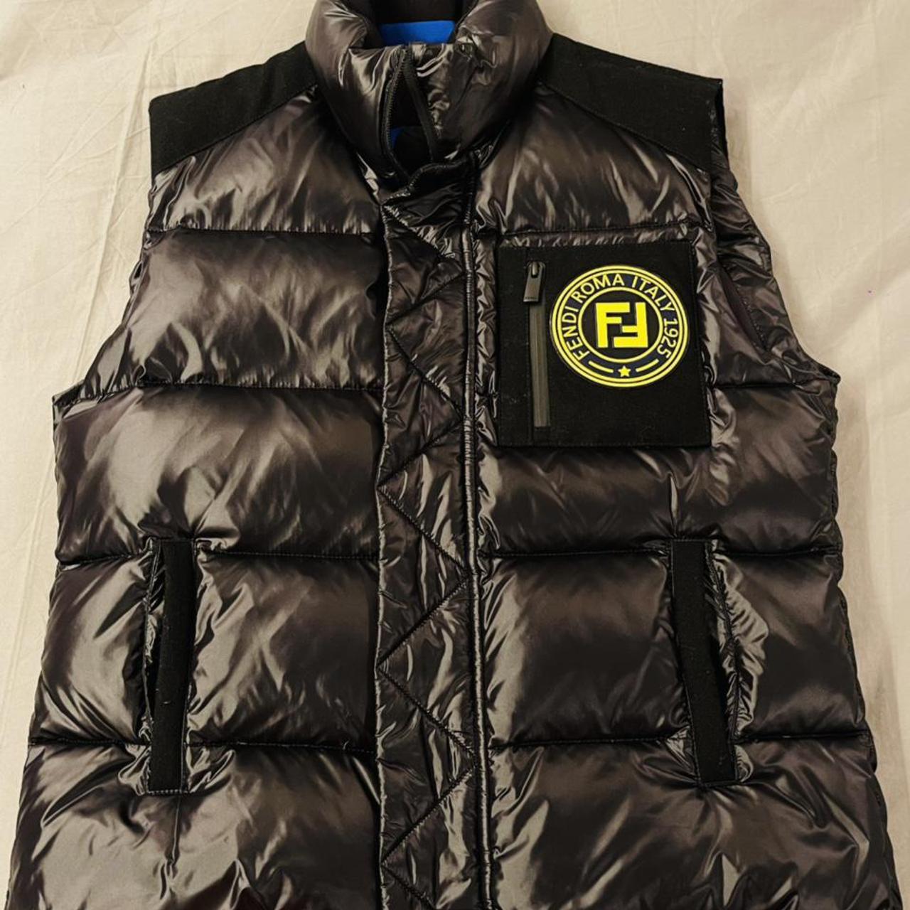 puffer jacket no sleeves