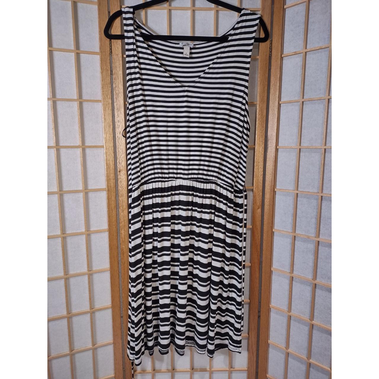 Women's Black and White Dress | Depop