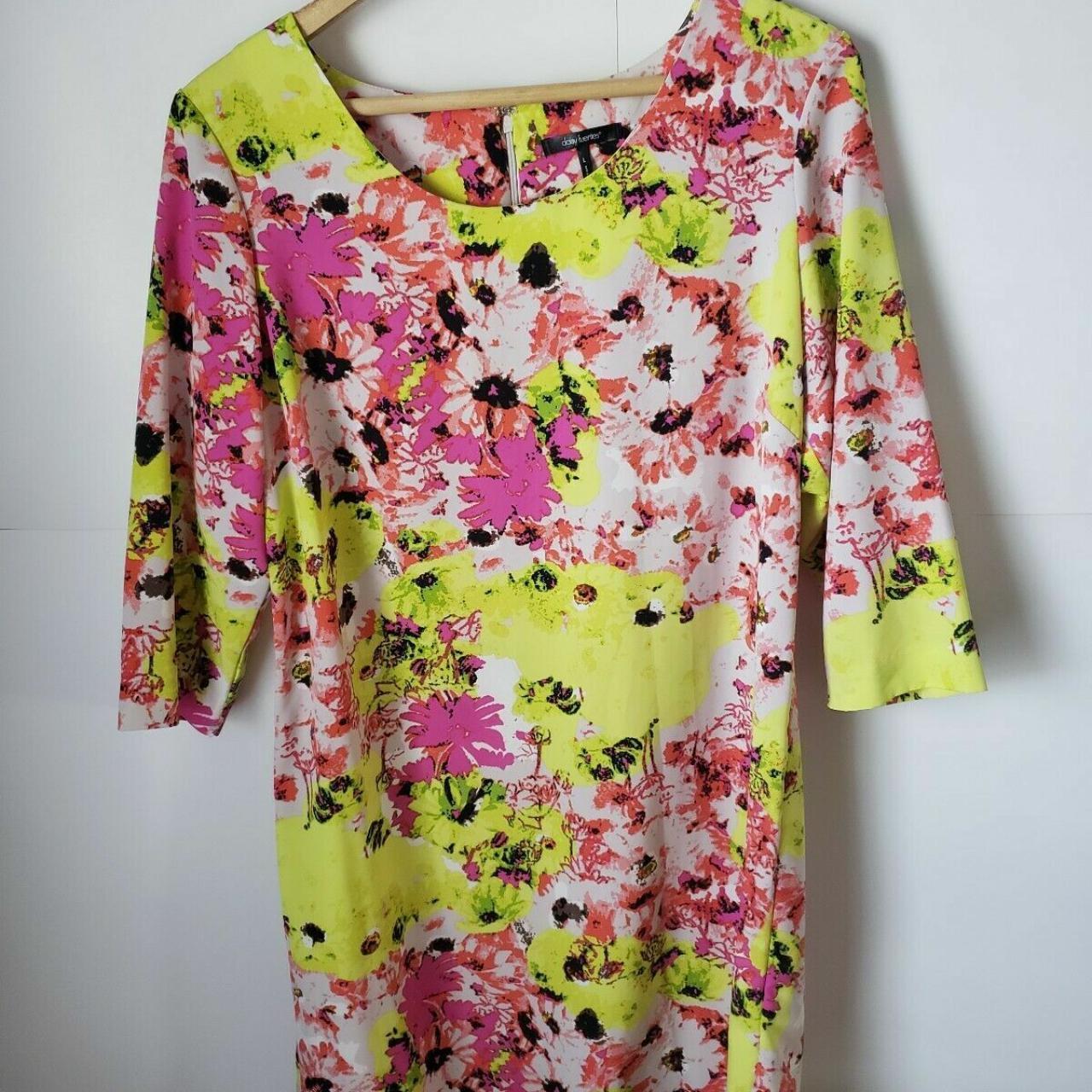 Product Image 1 - DAISY FUENTES TIGERLILY TUNIC FLORAL