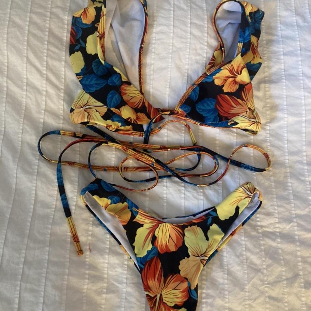 Boohoo Women's Bikinisandtankinisets Depop