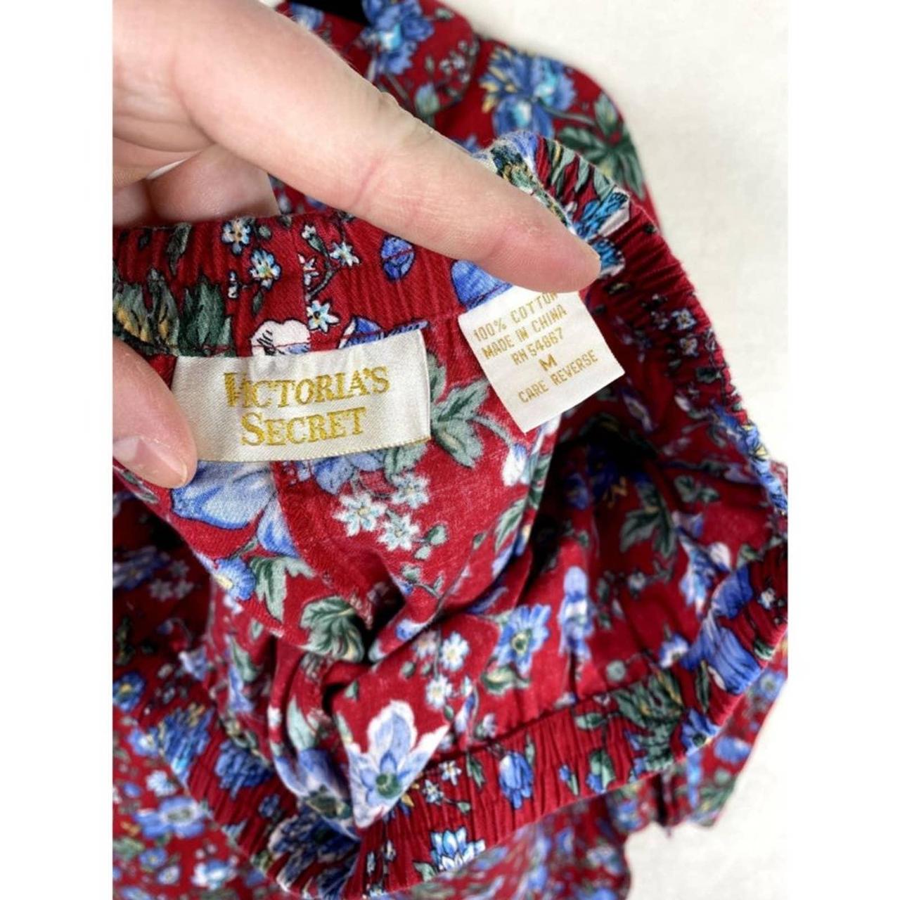 Vintage Victoria Secret Gold Label Red Floral Fleece... - Depop