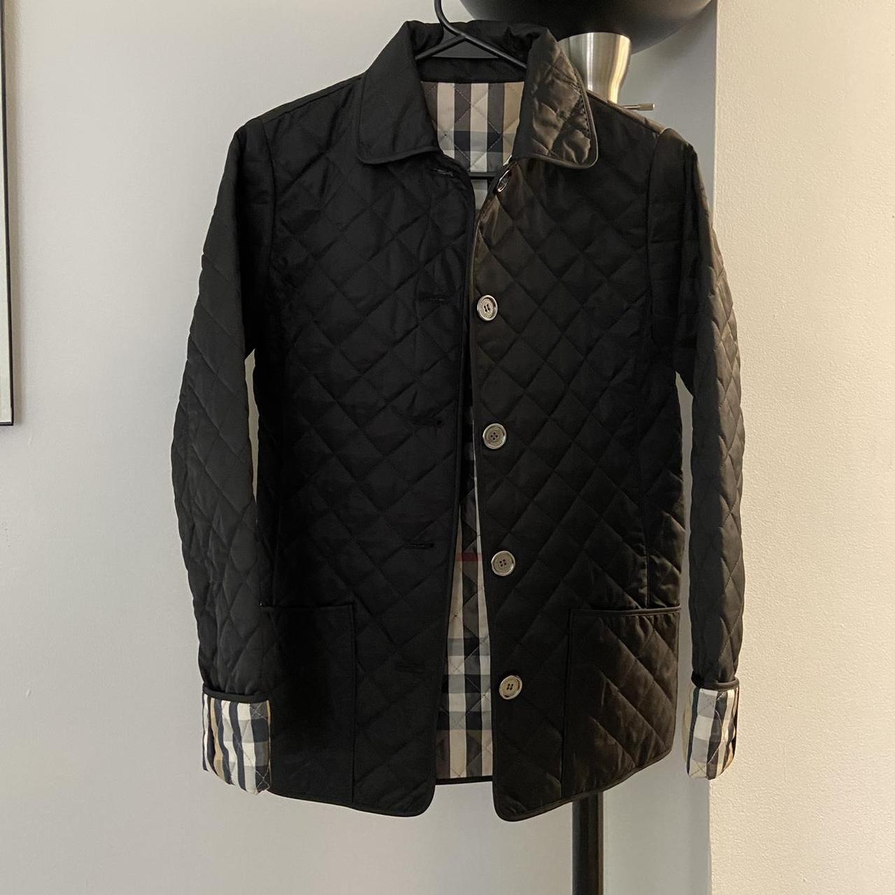 Burberry quilted spring jacket In perfect... - Depop