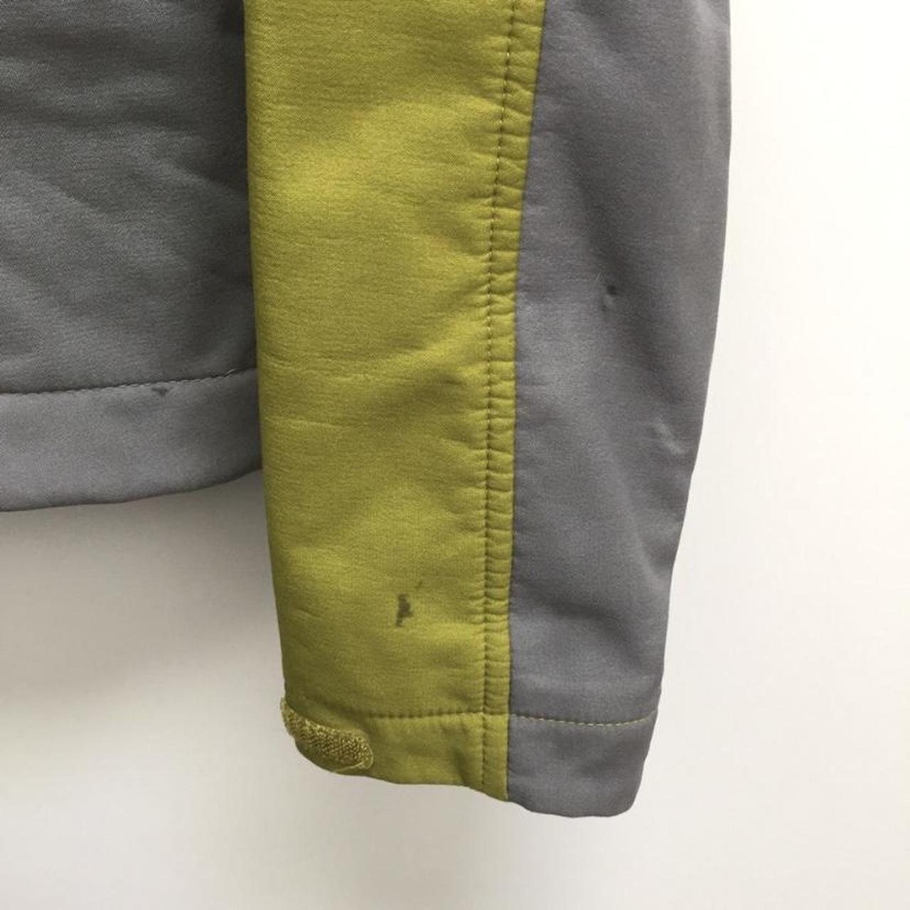 The North Face Women's Green and Grey Jacket (3)