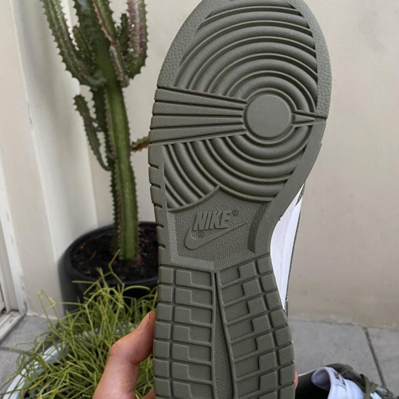 dunk low olive brown