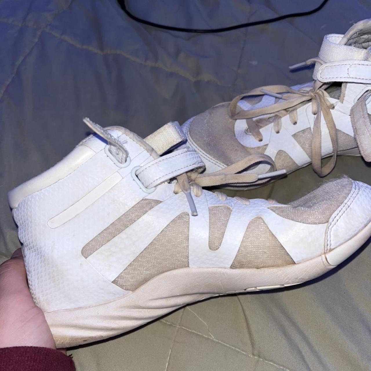 nfinity beast cheer shoes! still in good condition... Depop