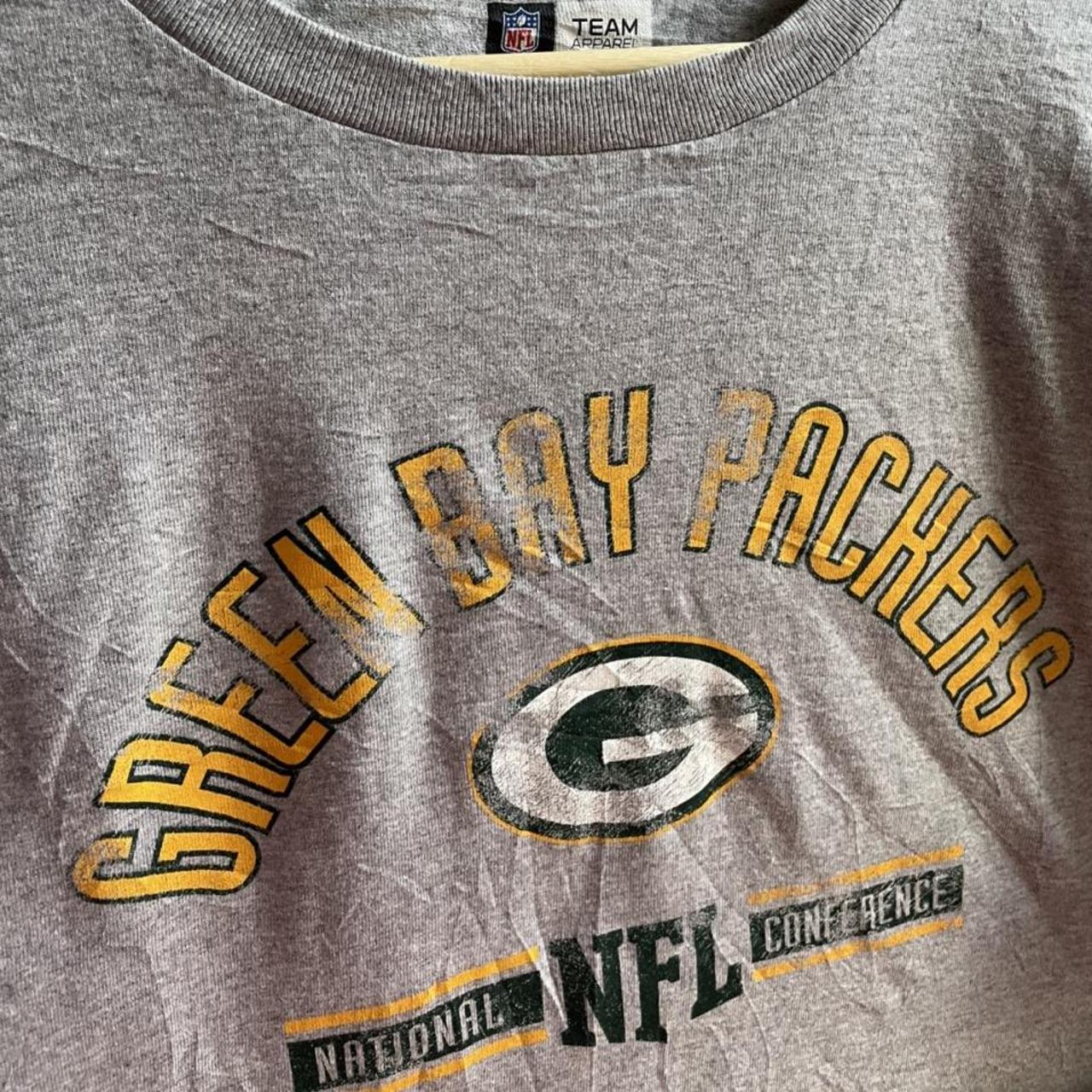 Essential Vintage NFL Green Bay Packers T Shirt Mens - Depop