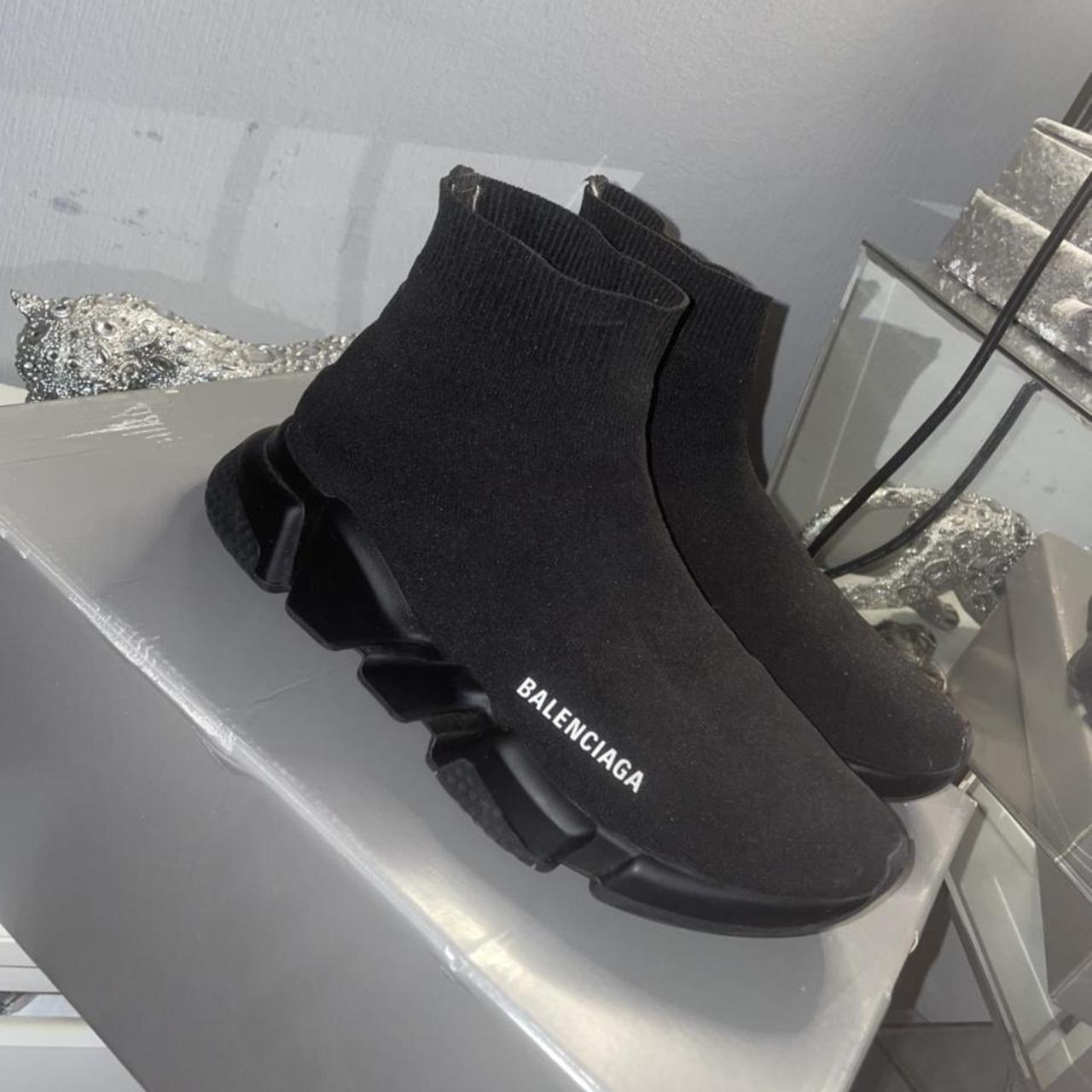 Black balenciaga speed runners Size 6 40 Worn but