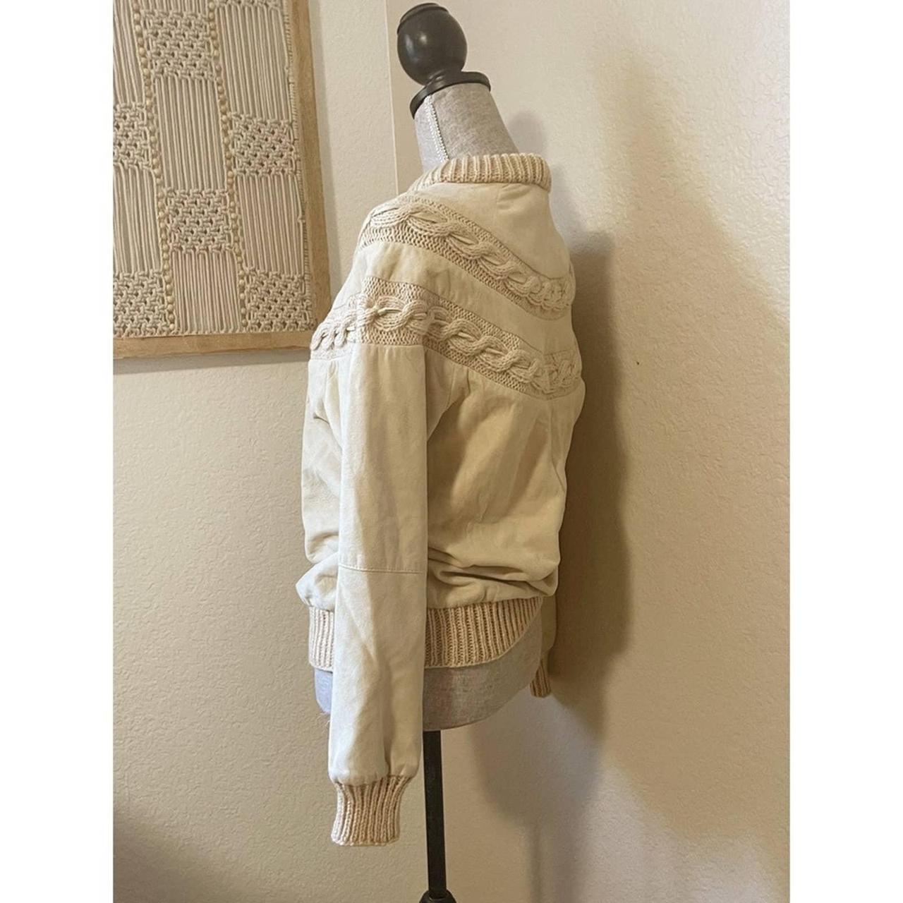 Product Image 4 - A unique and special find.