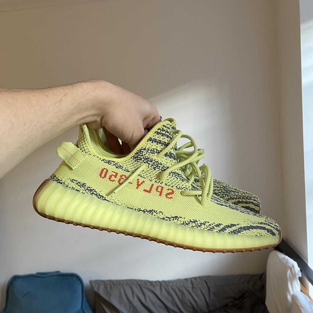 Yeezy green clearance yellow