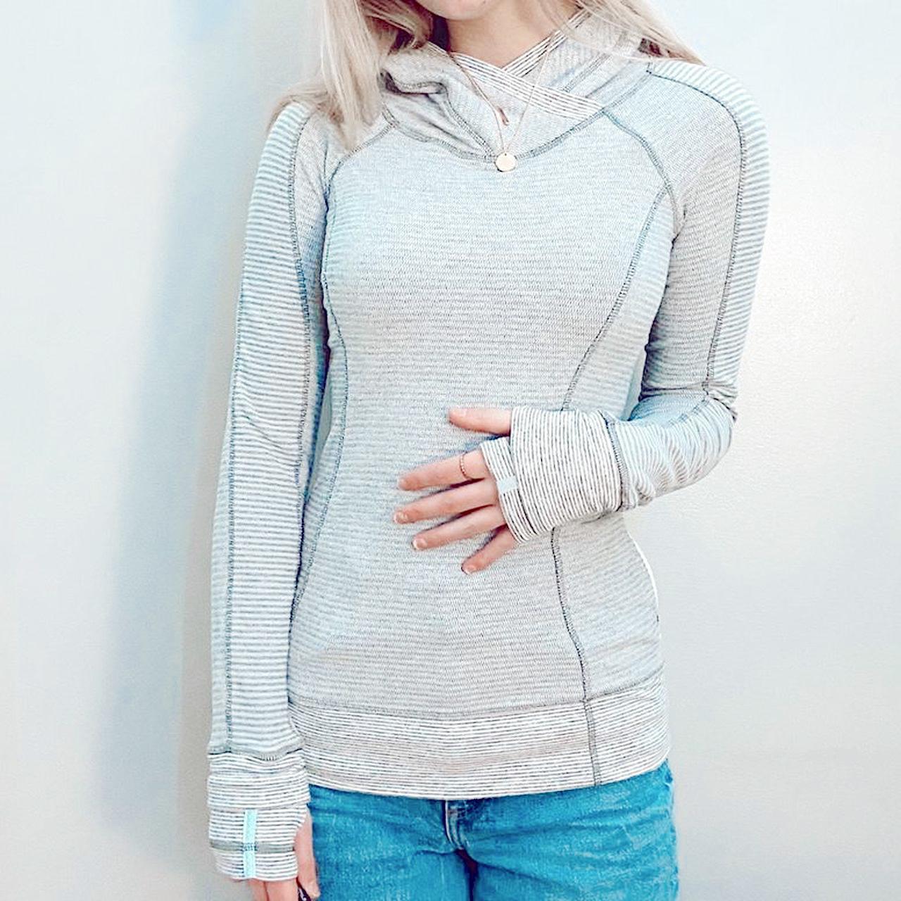 lululemon define hoodie ♡ Sculpts your body so... Depop