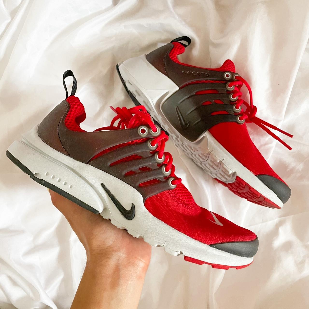 womens nike presto red