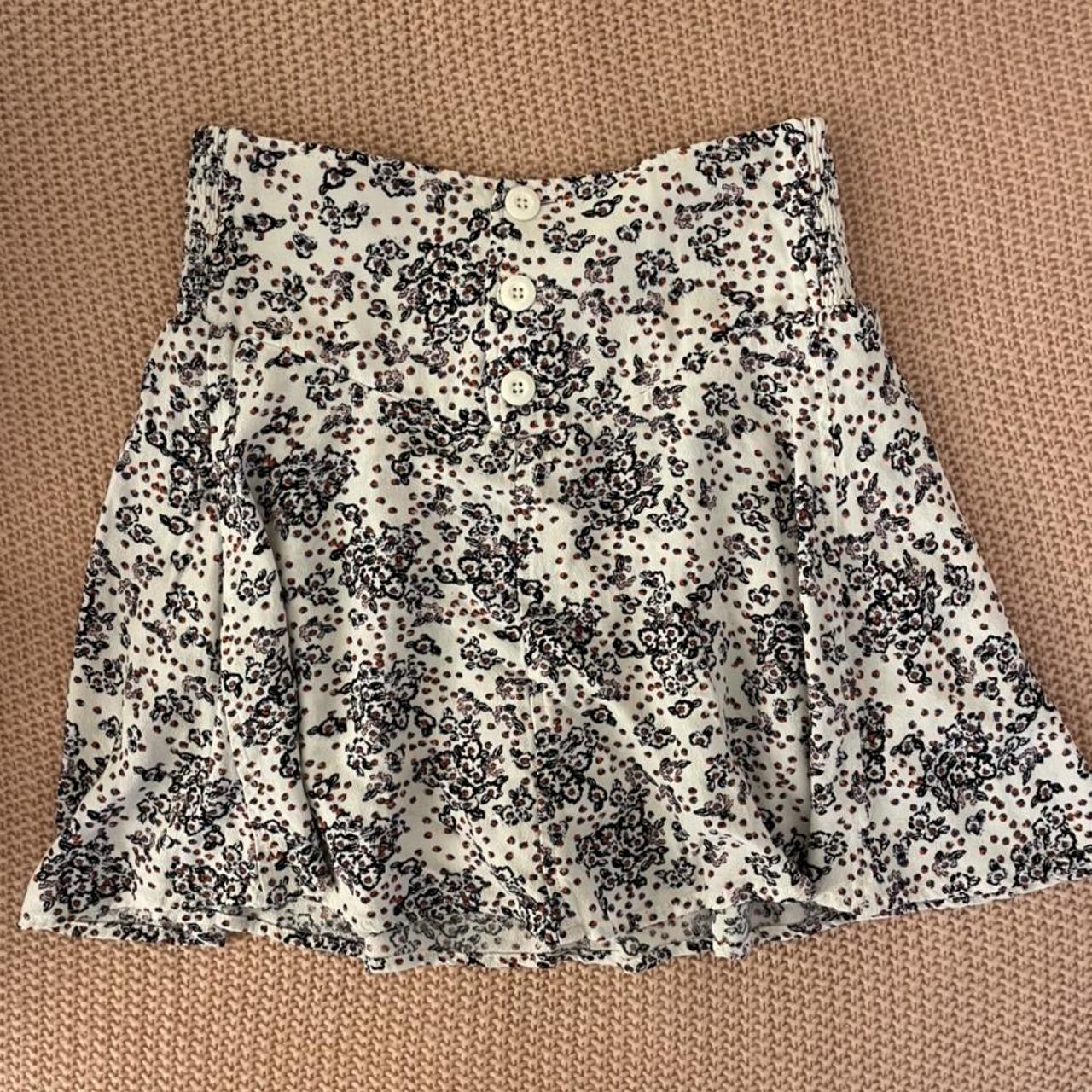 floral free people skirt, super cute just not my... - Depop