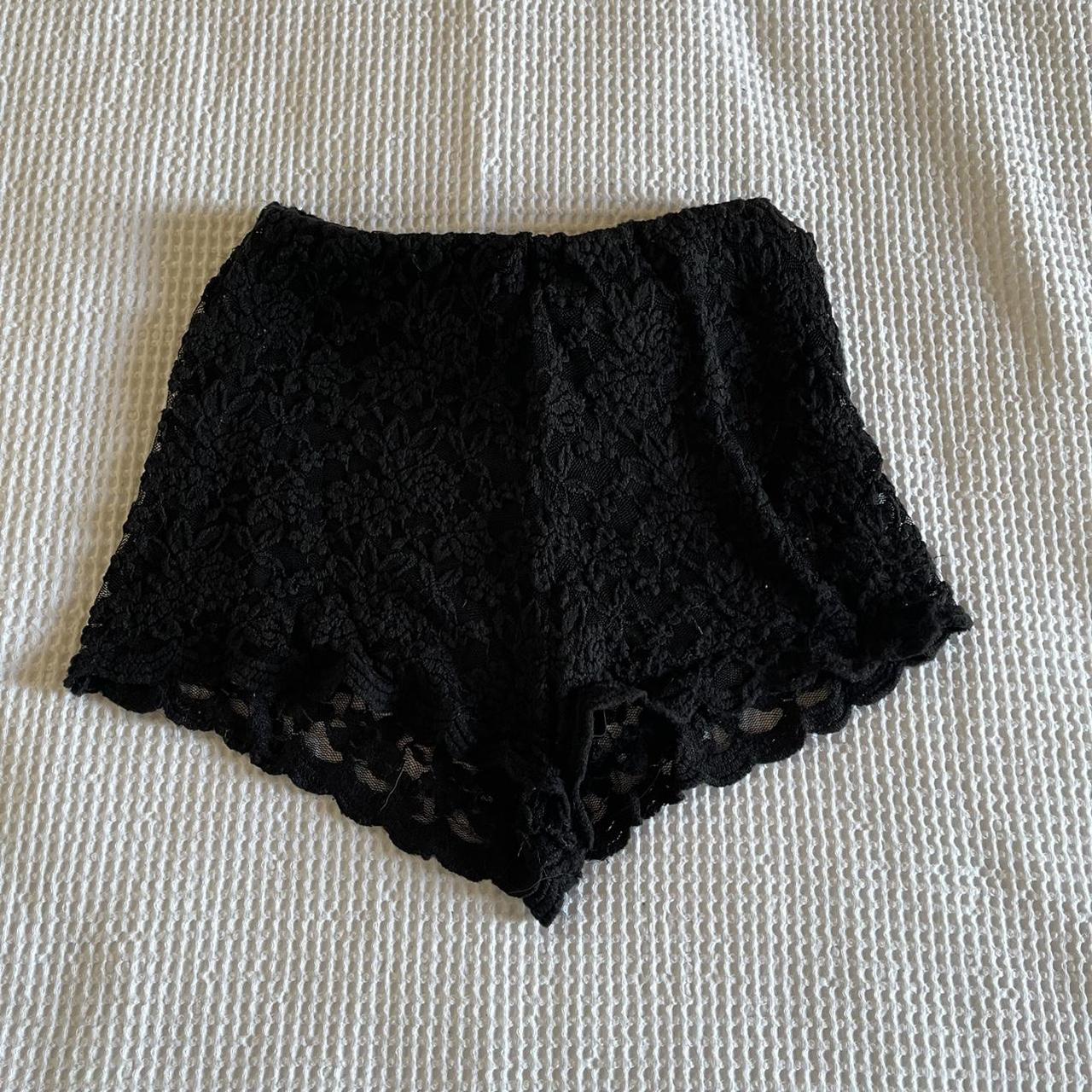 Miss Selfridge Women's Black Shorts | Depop