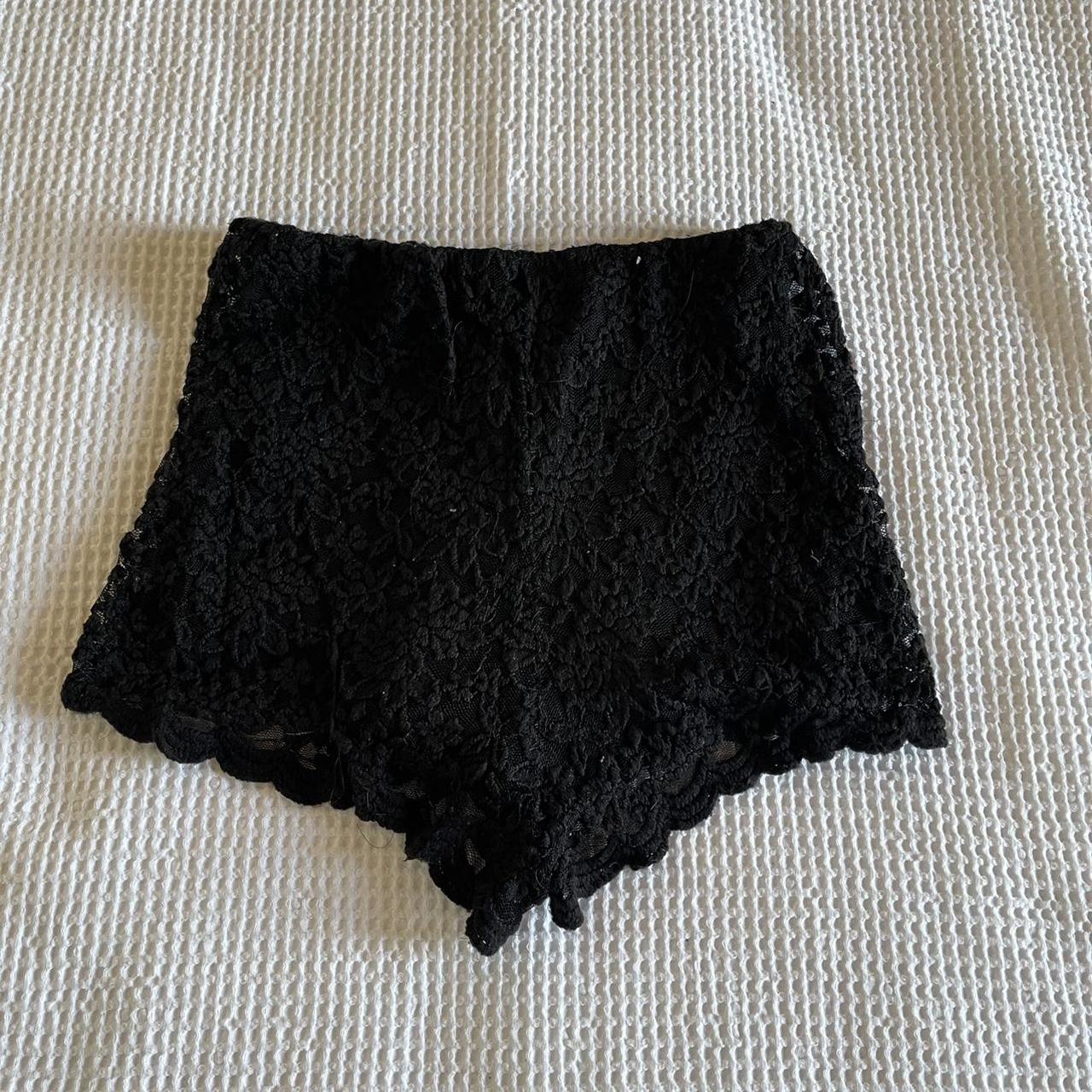 Miss Selfridge Women's Black Shorts | Depop