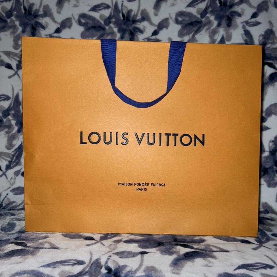 100% authentic Louis Vuitton Black Multicolor - Depop