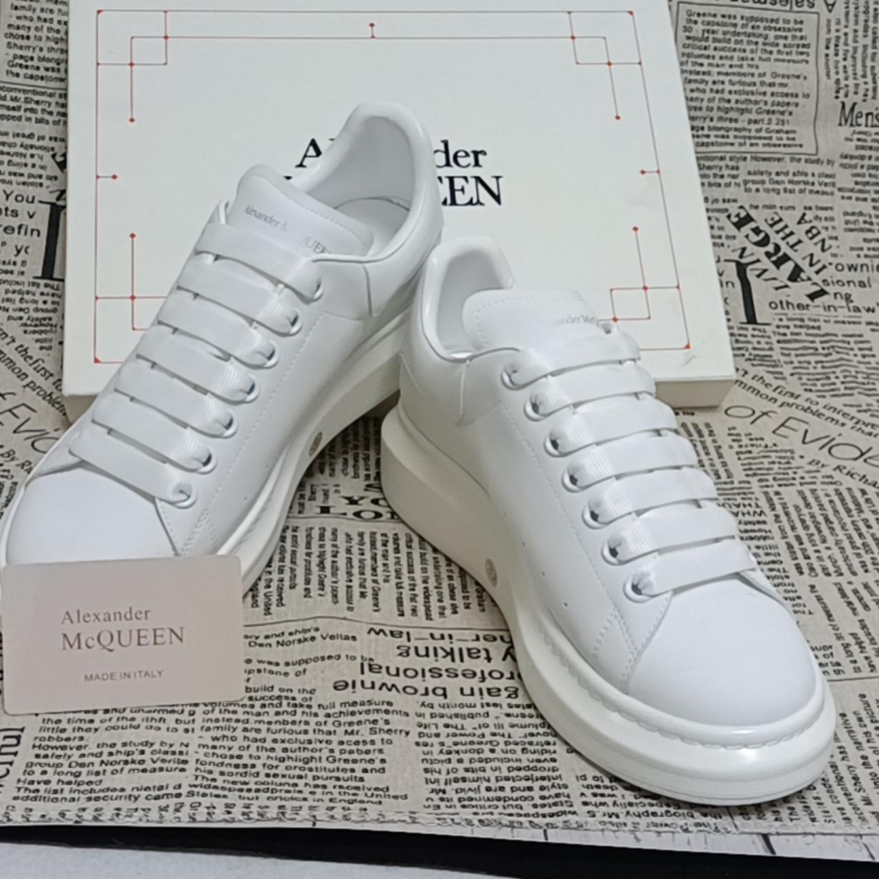 Alexander mcqueen cheap total white