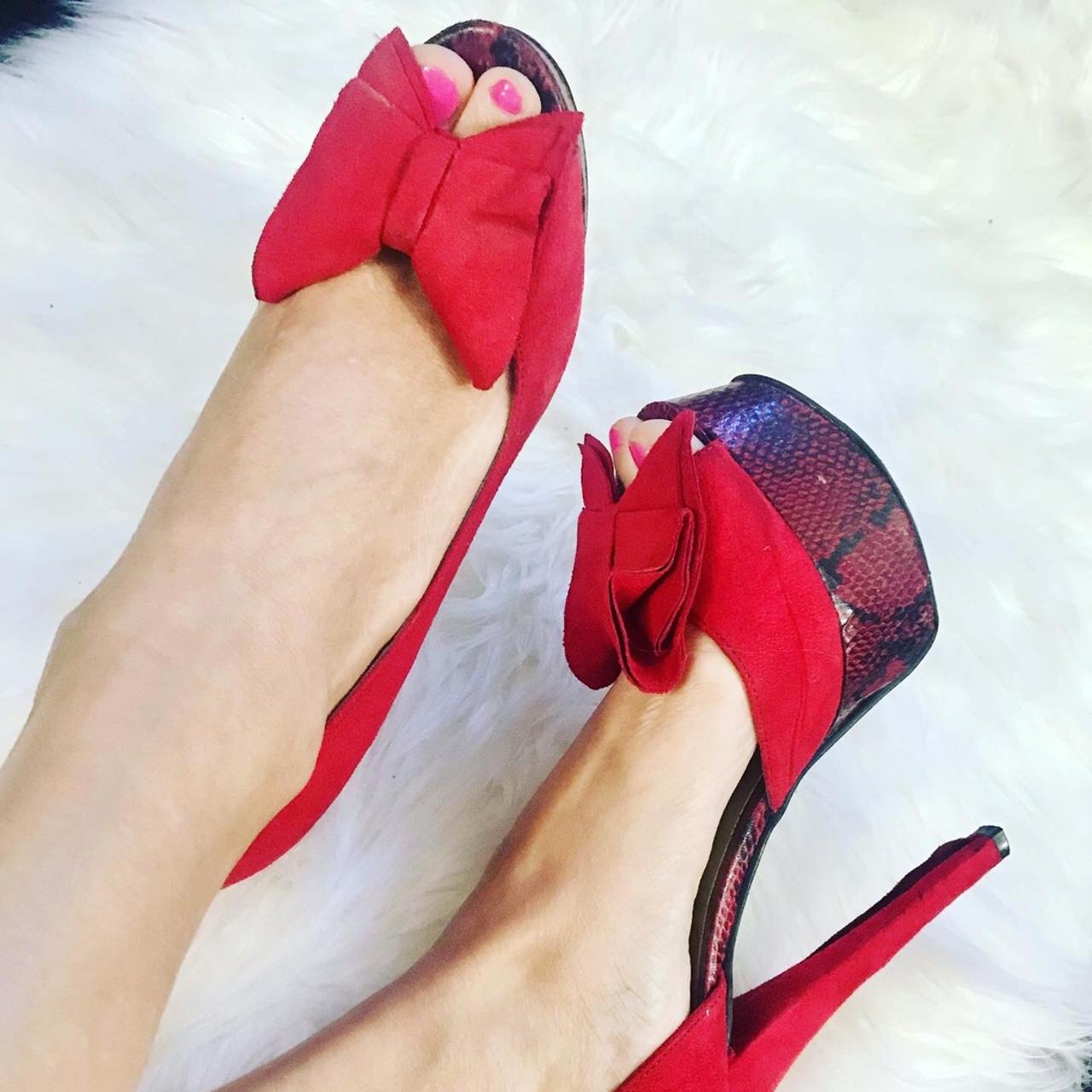 chinese laundry red heels