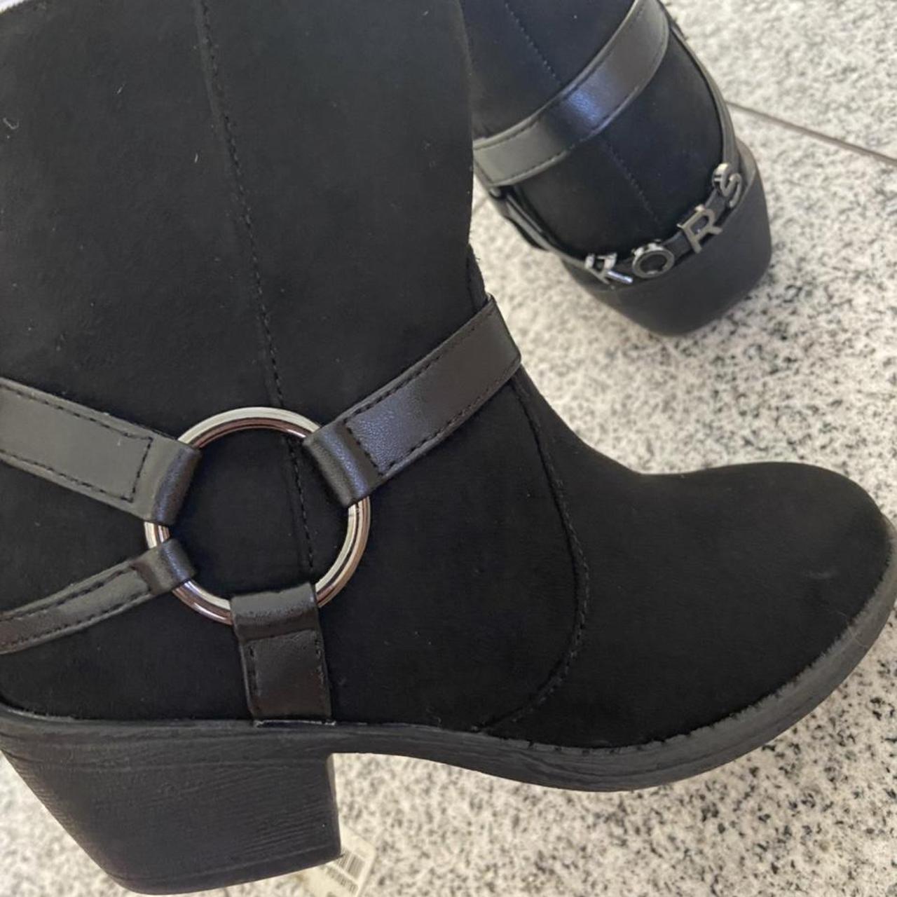 Girls boots size 12.5 Clearance