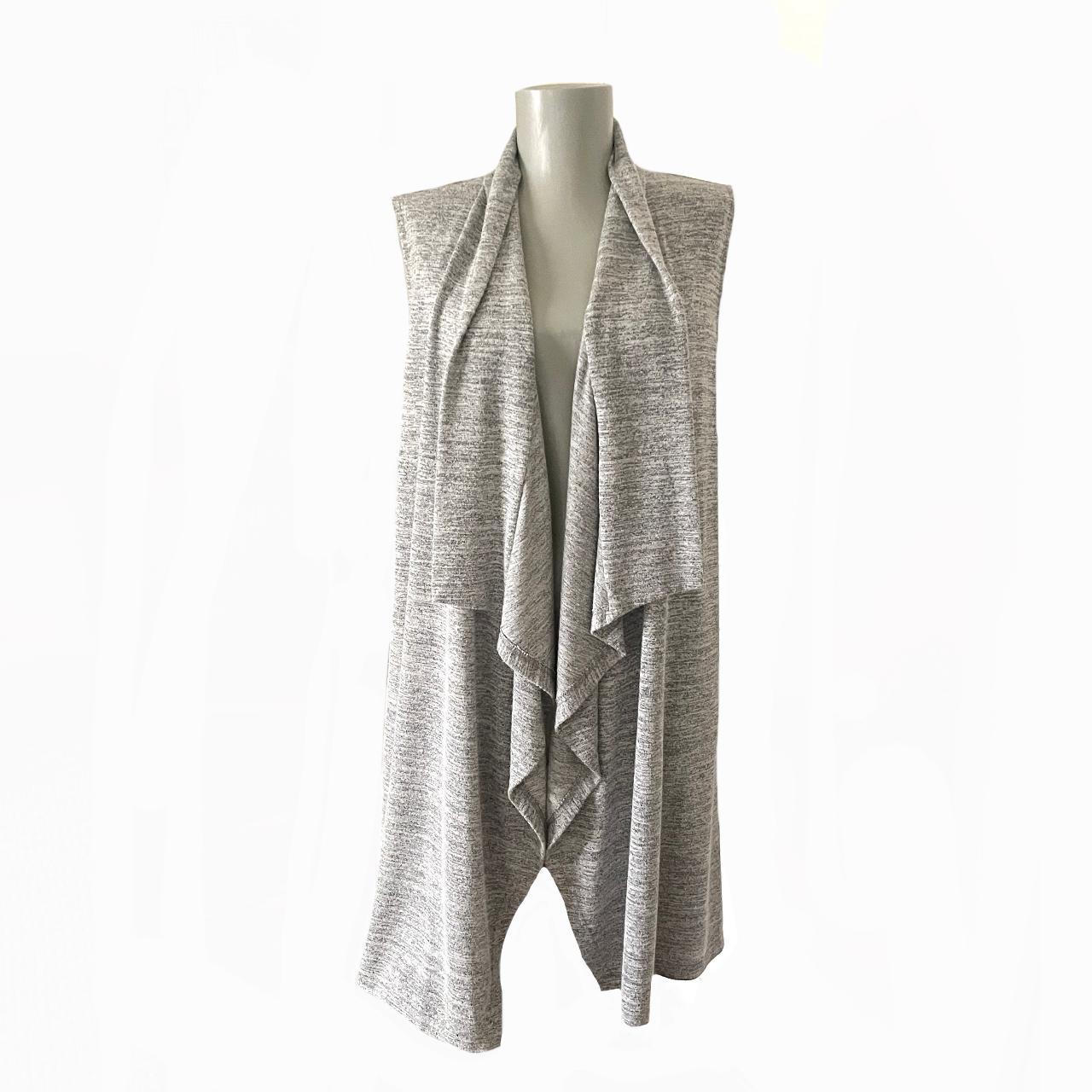 Banana Republic Women's Grey Cardigan | Depop