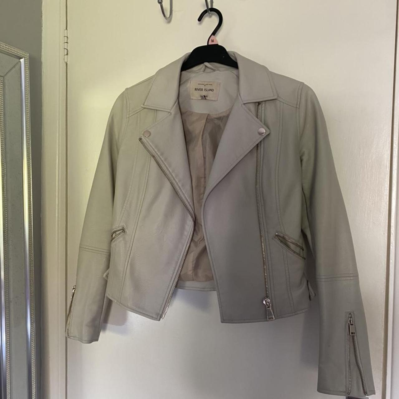 River Island Women's Jacket | Depop