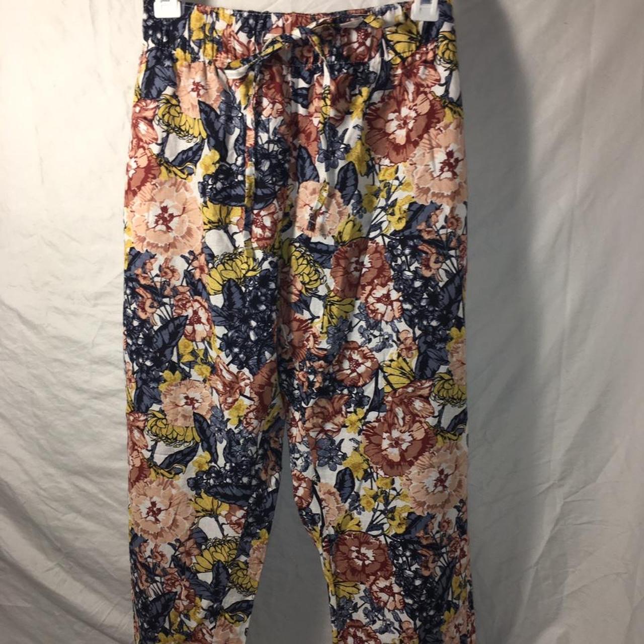 Floral printed straight legged pants with adjustable... - Depop