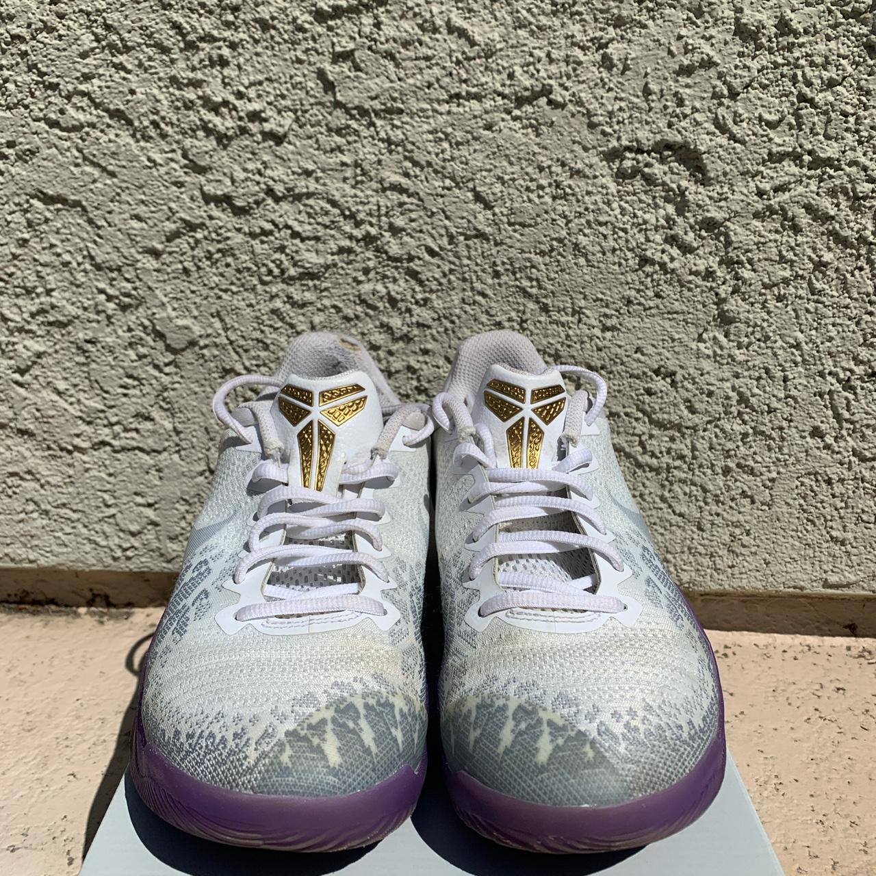 Kobe mamba rage store white and purple