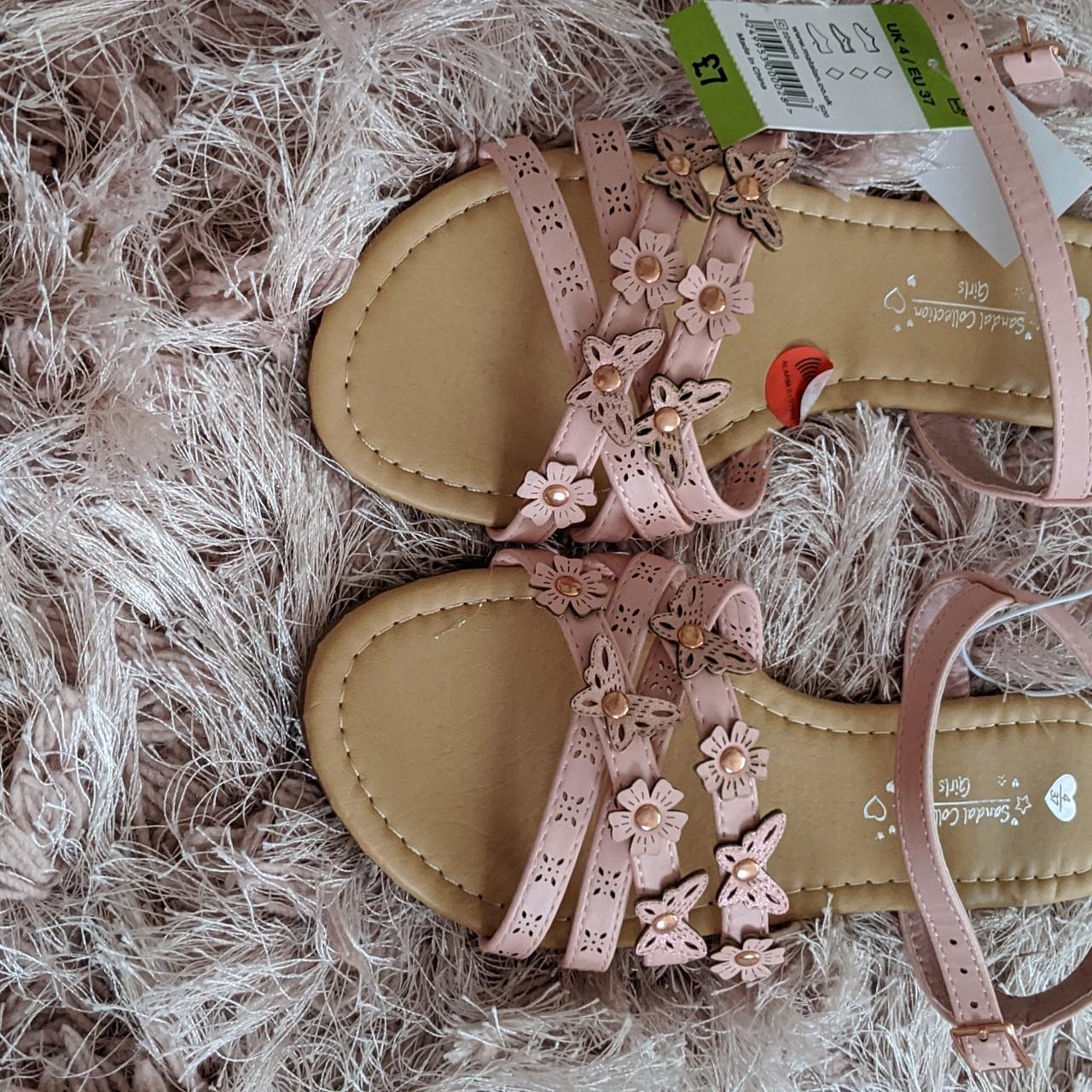 Girls Velcro Sandal, Size: 3 And 4 at Rs 240/pair in New Delhi | ID:  15588622455