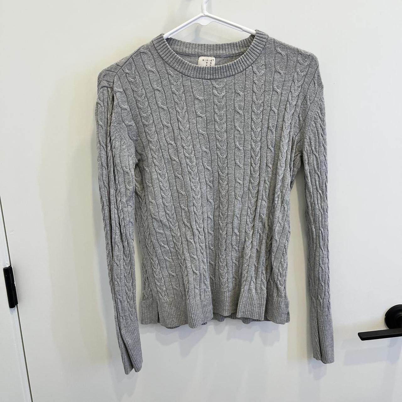 Product Image 1 - Cable knit fitted gray sweater
