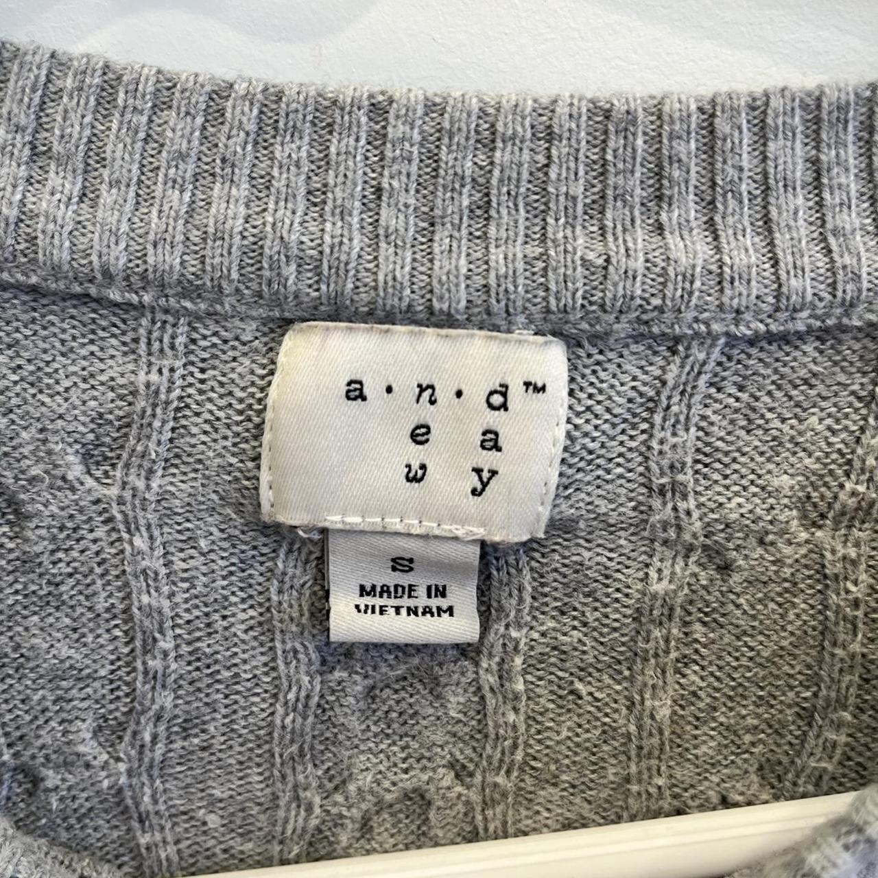 Product Image 3 - Cable knit fitted gray sweater