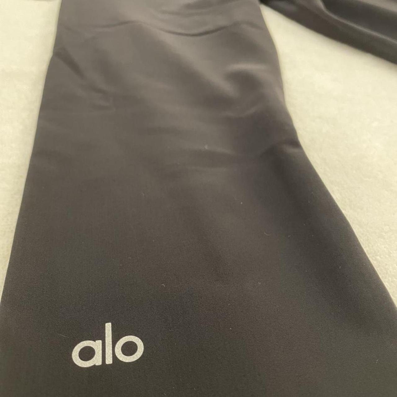 Alo Yoga Womens Extreme Ripped Warrior Leggings in - Depop