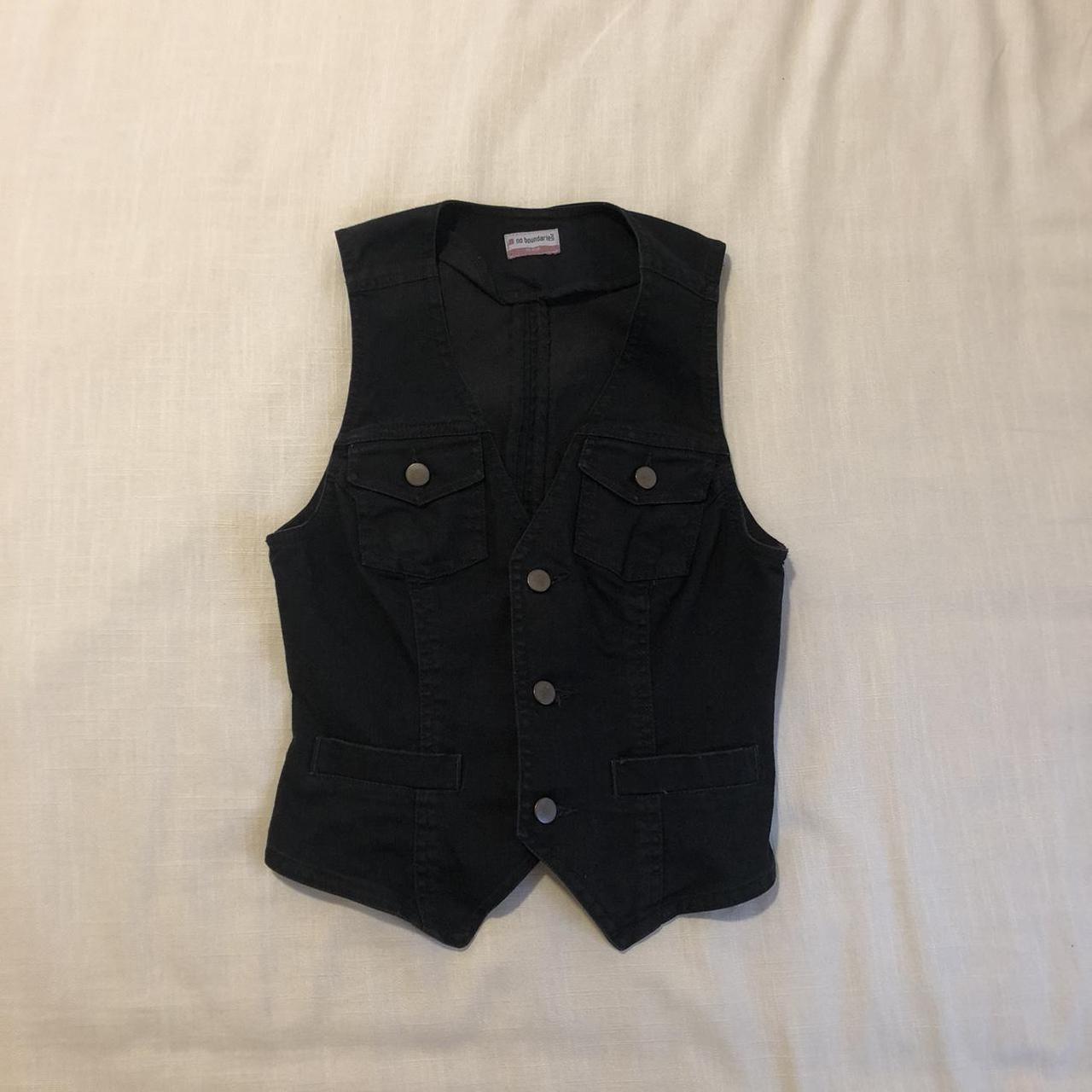 Y2k Button up Vest top! Perfect for layering and... - Depop