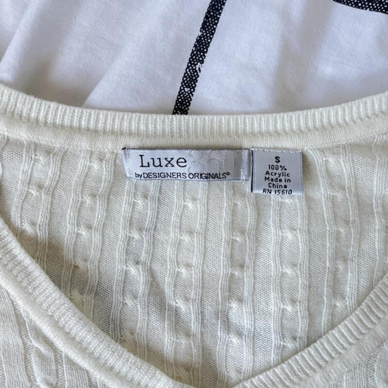 Adorable Off-white Sweater! -super Comfy -stain On - Depop