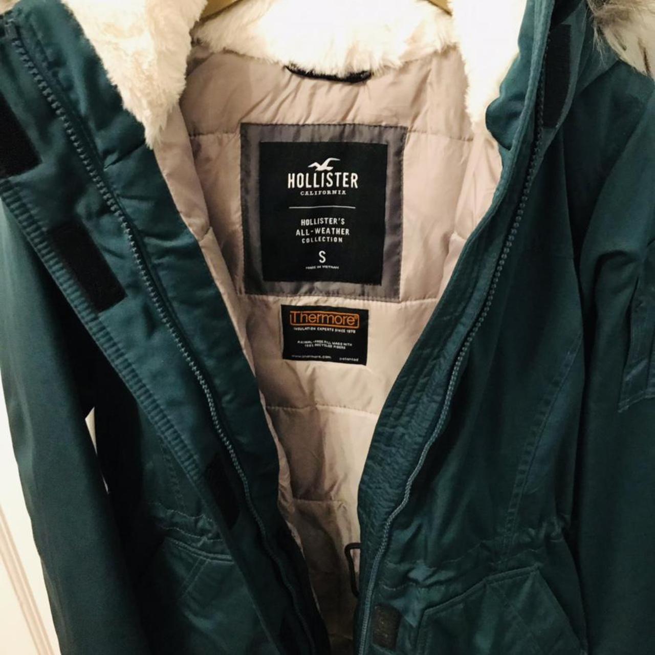 Hollister Emerald Green Puffer coat Fleece lined - - Depop