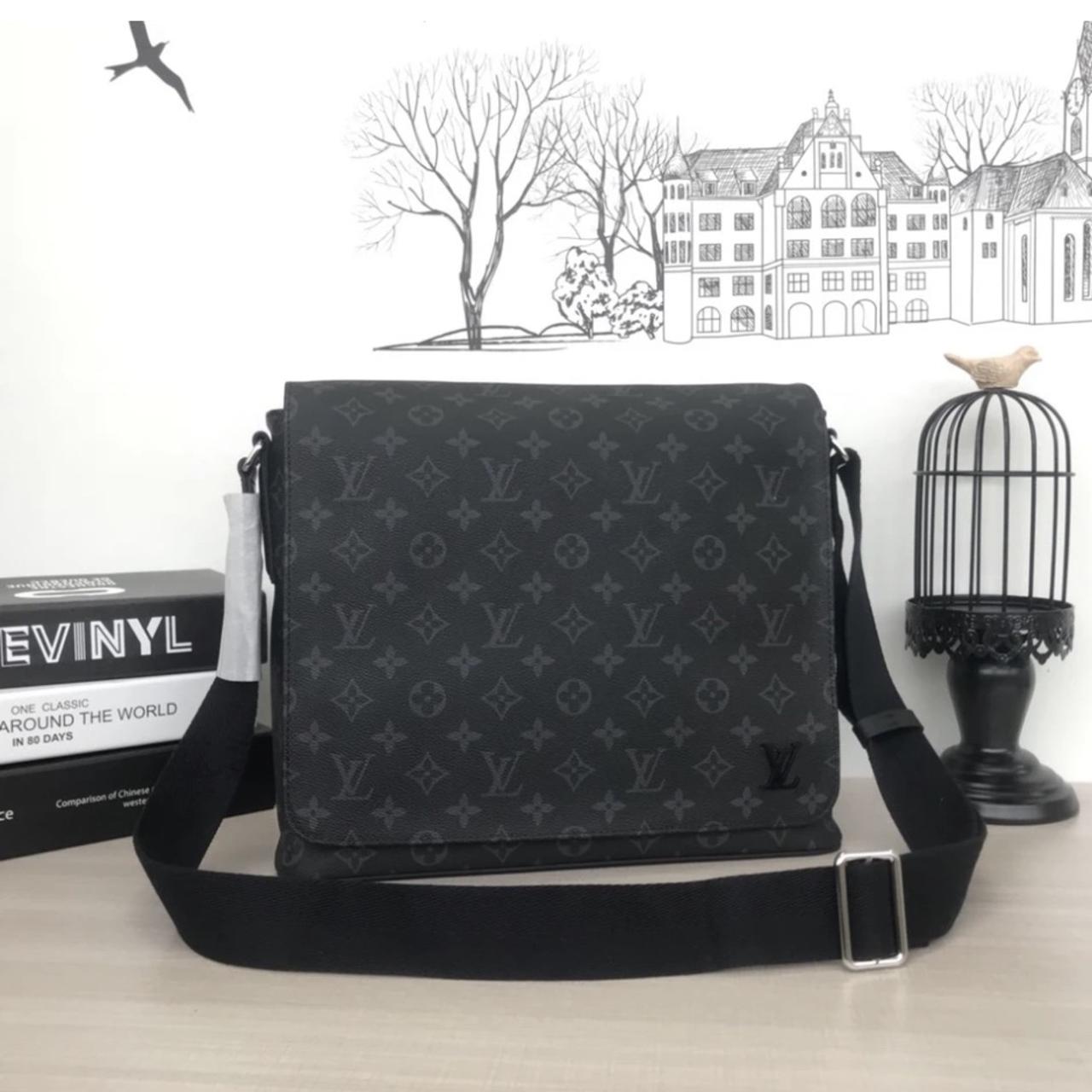 Louis Vuitton, Bags, Louis Vuitton Distric Mm Mens Bag